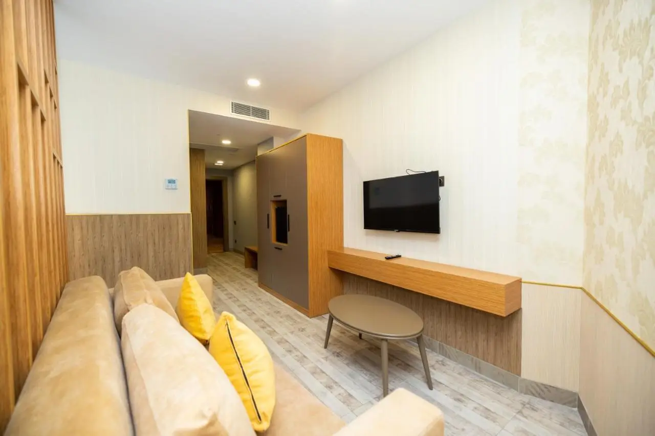 New Wave Hotel