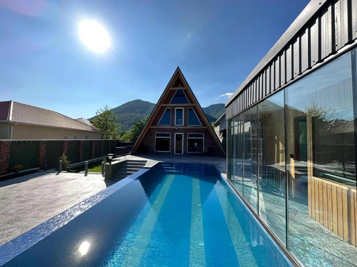Trigon Villa Family , HOT POOL ,SAUNA,JACUZZI