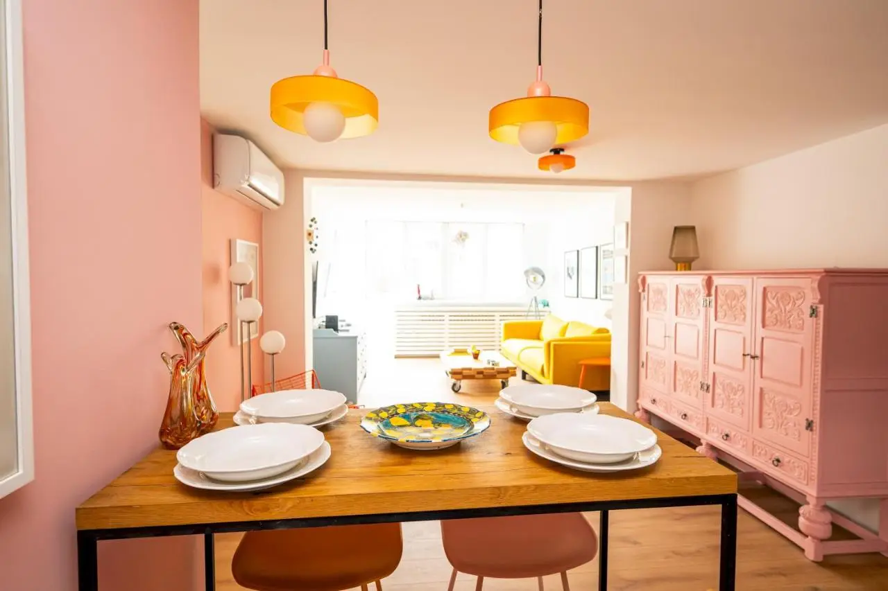Colorful 3-Bedroom Apartment