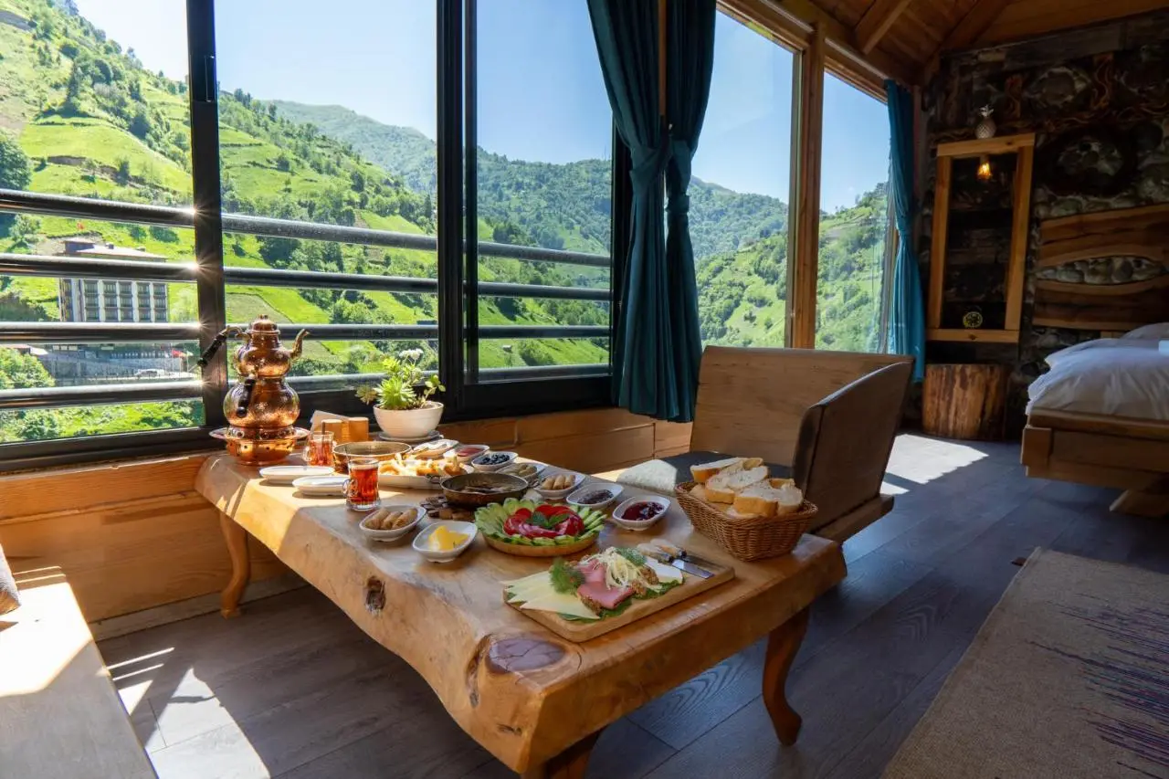 AyDeR CuNeLi BUnGaLoV