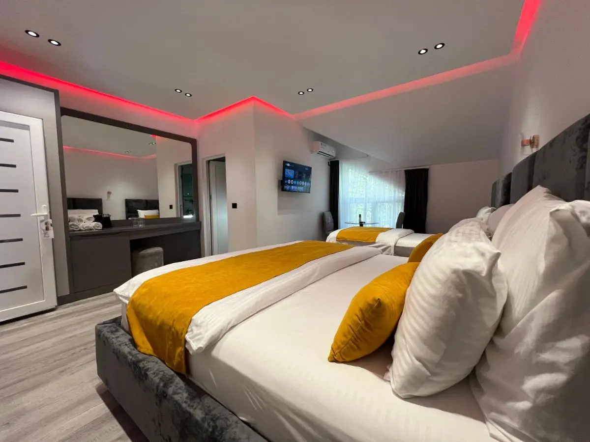 Breezy Hotel