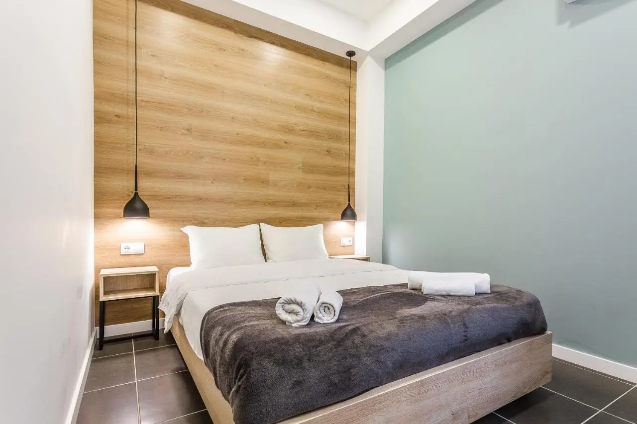 8 Rooms Apartotel On Meidan
