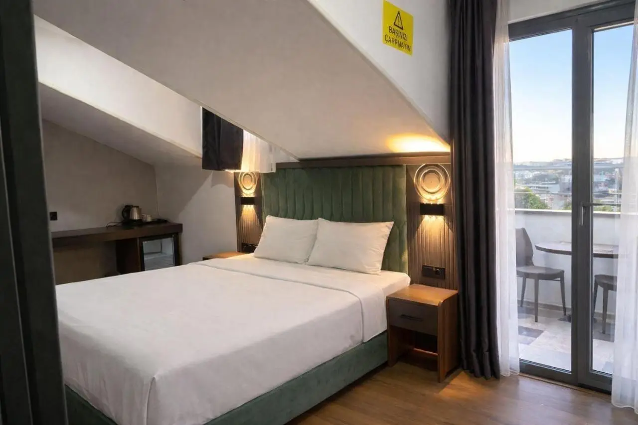Shelton Airport Hotel