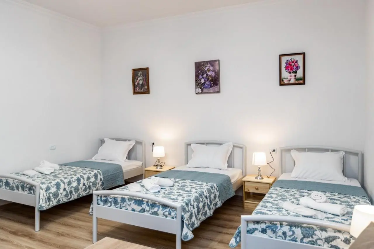 Guest House Nana