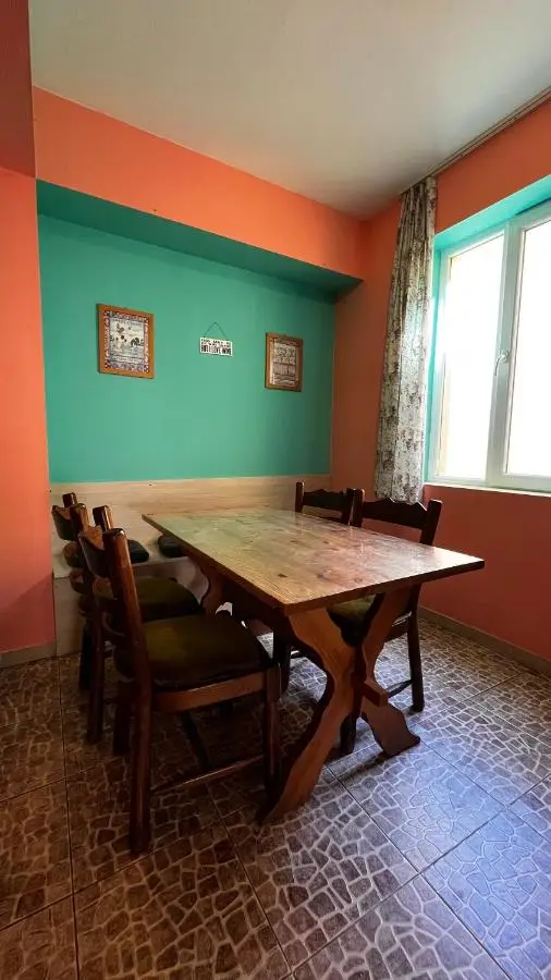 Why Me Eco-friendly Hostel - metro access