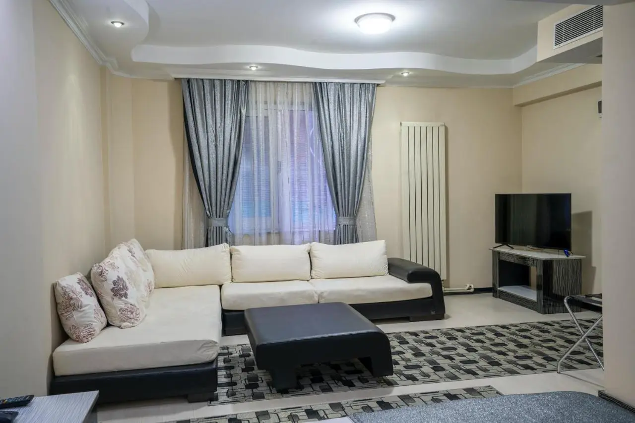 HALLEY OTEL