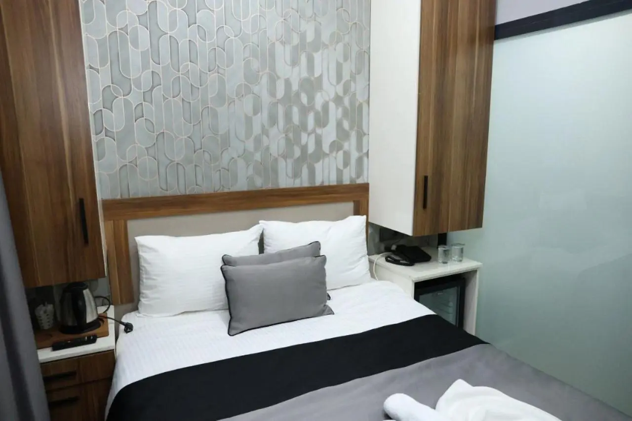Yuvam Vari Hotel