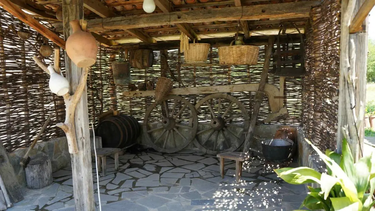 Villa Obcha - Whispering Vines Guesthouse
