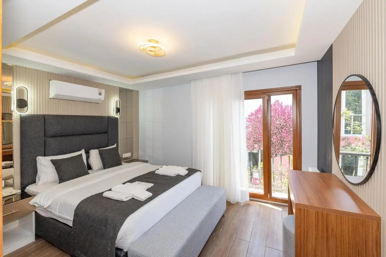 T-Square Residence