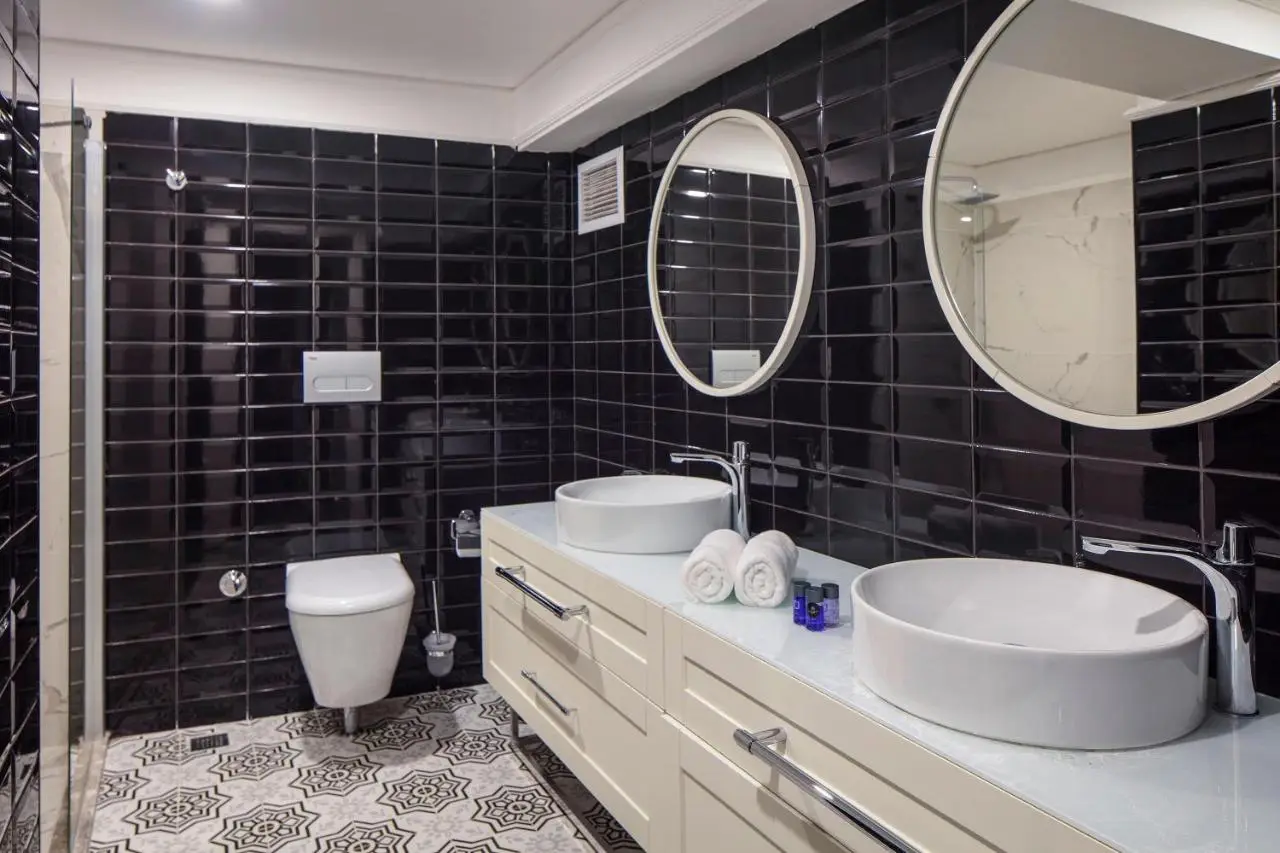 B LOFT HOTEL
