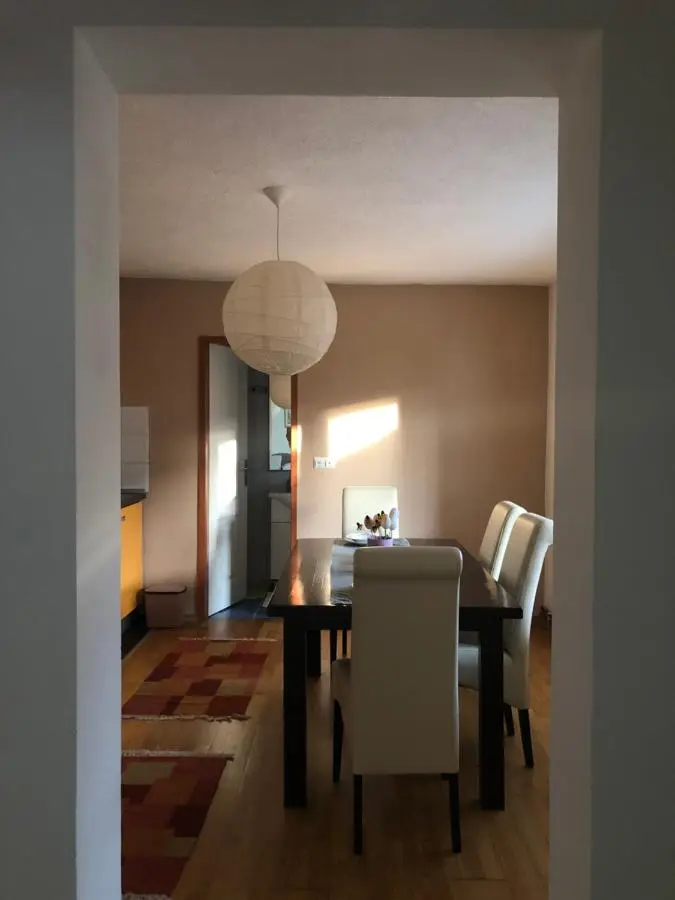 Apartment Incognito