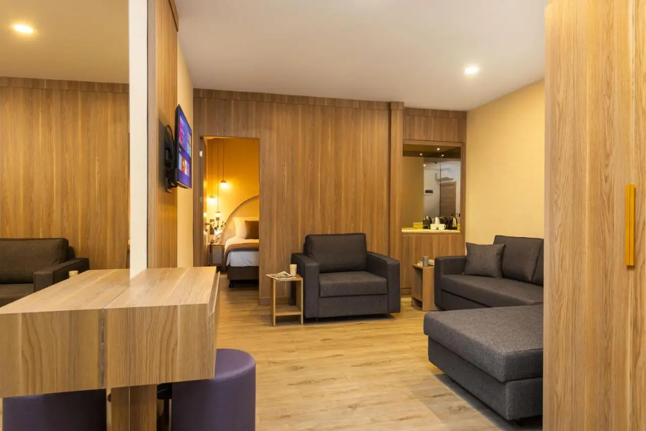 Ema Houses