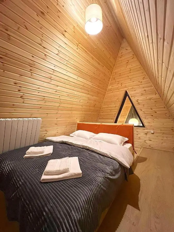 Memory Hut_Kazbegi