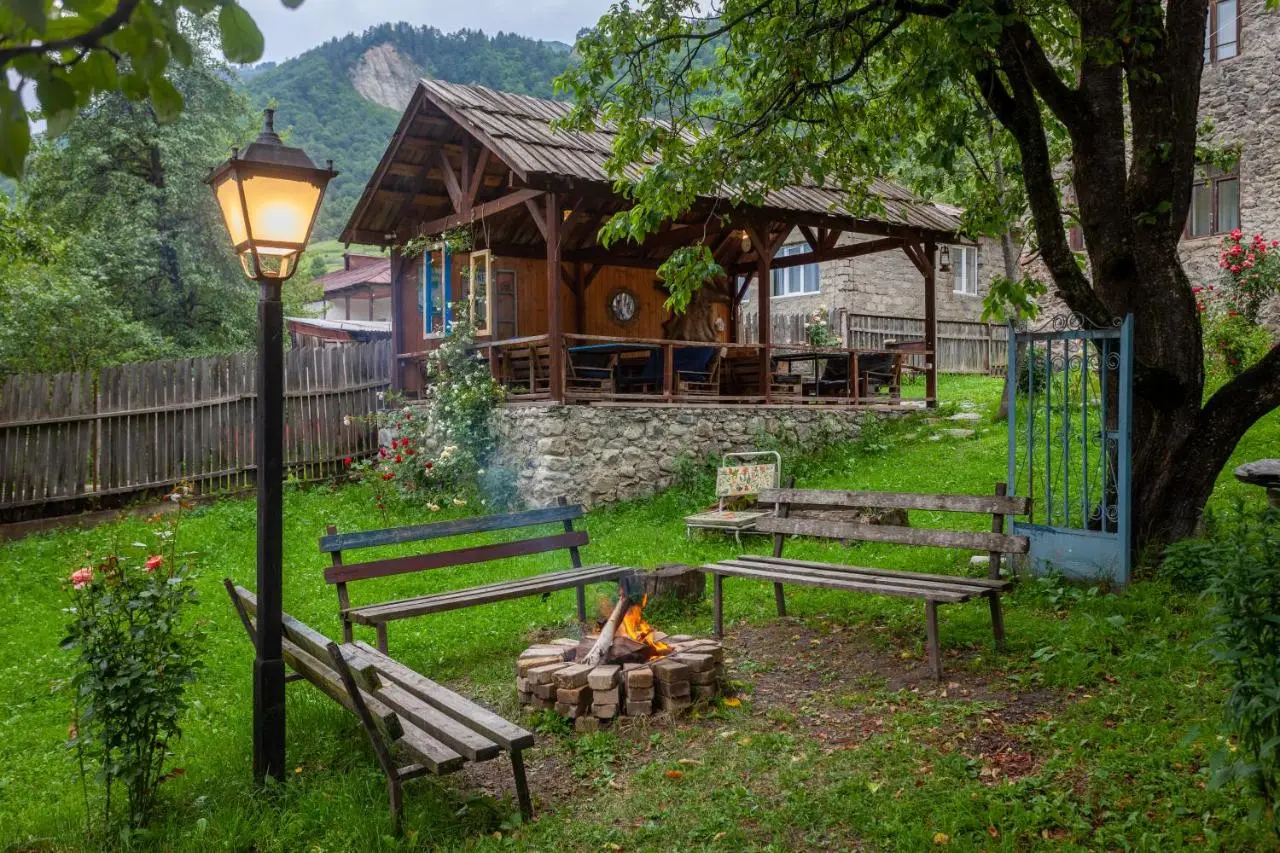Villa Mestia Hotel