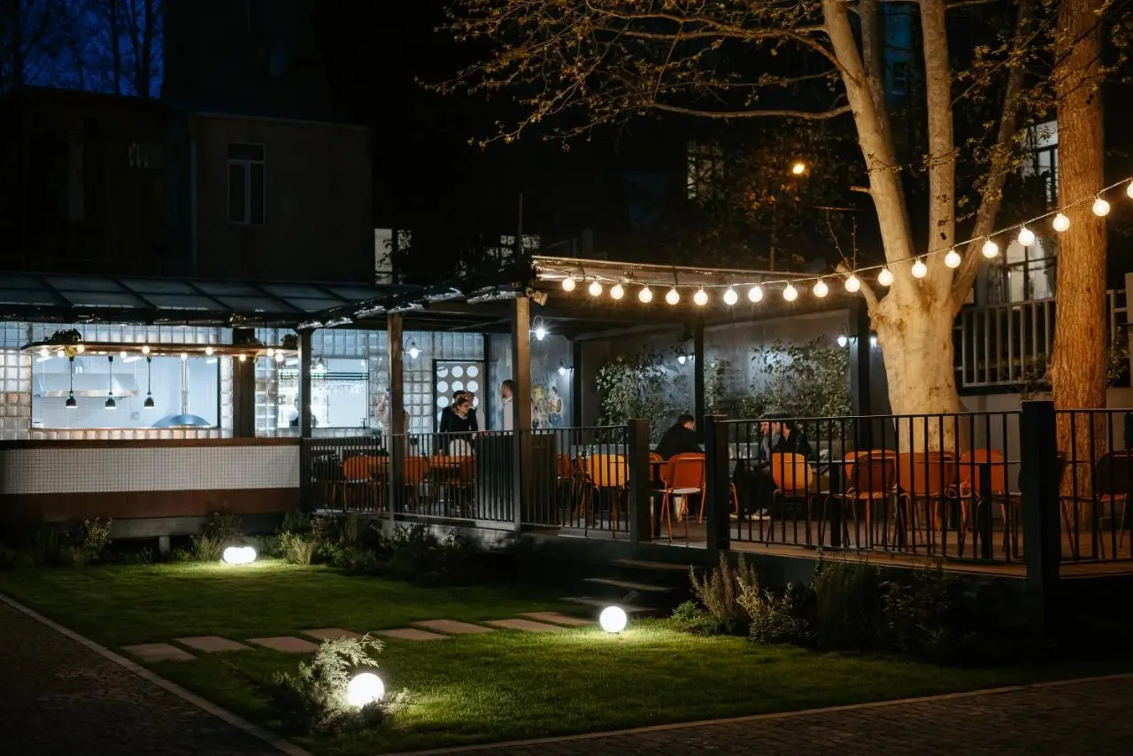 Hotel Twenties Tbilisi - Stay & Dine