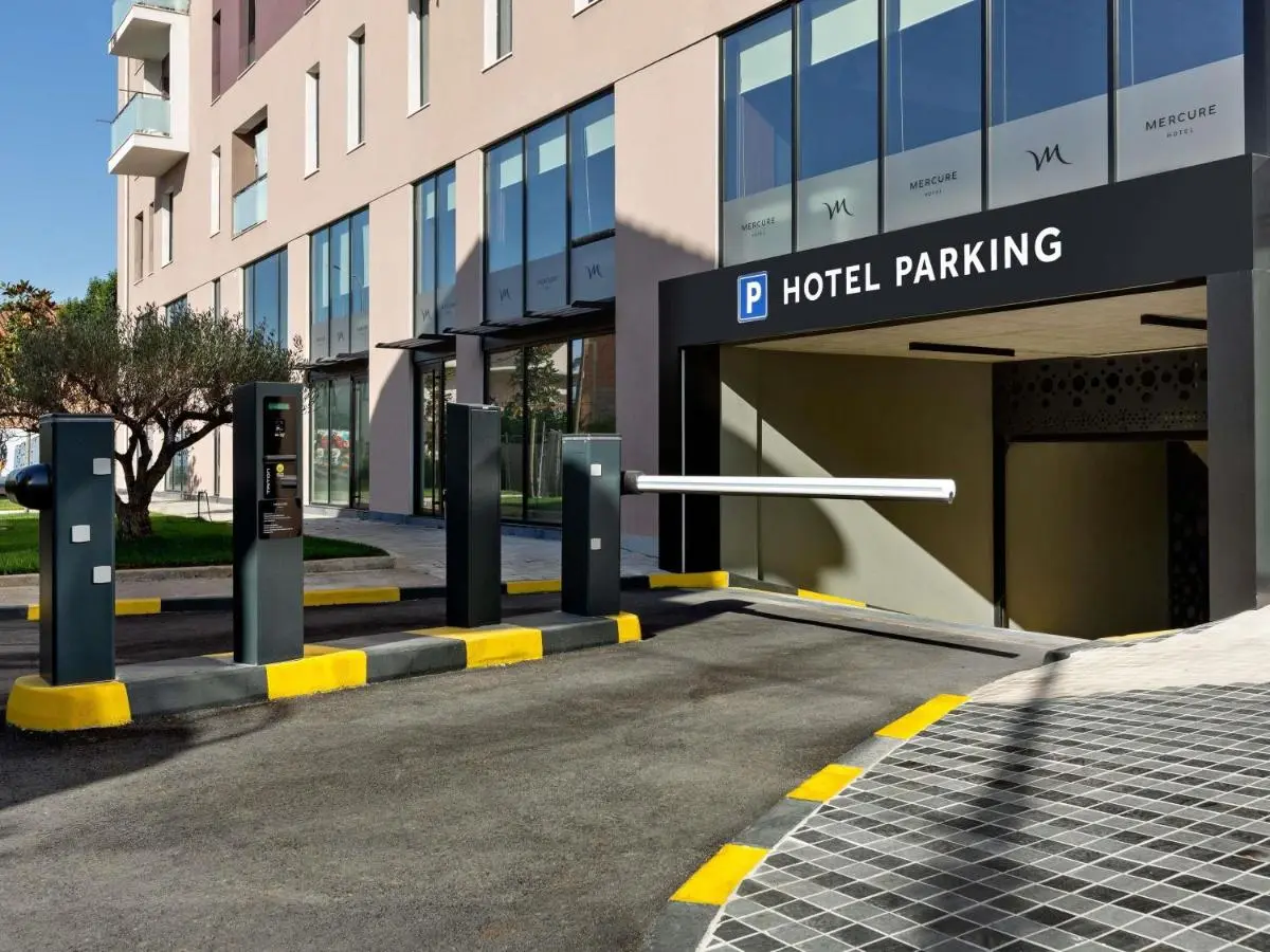 Mercure Tirana