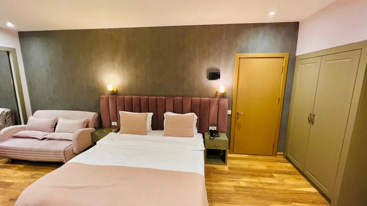 CH Hotel
