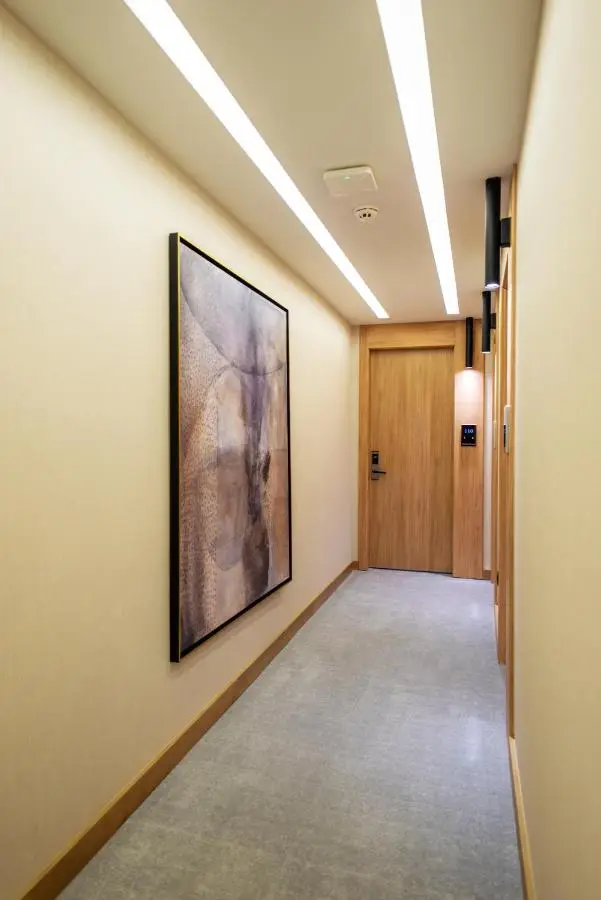 Premier Lounge Hotel