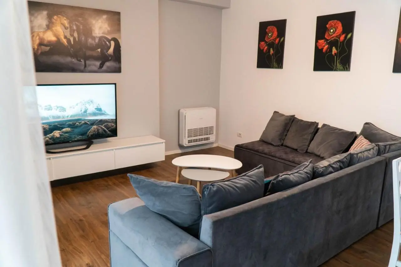 Signature apartment 5