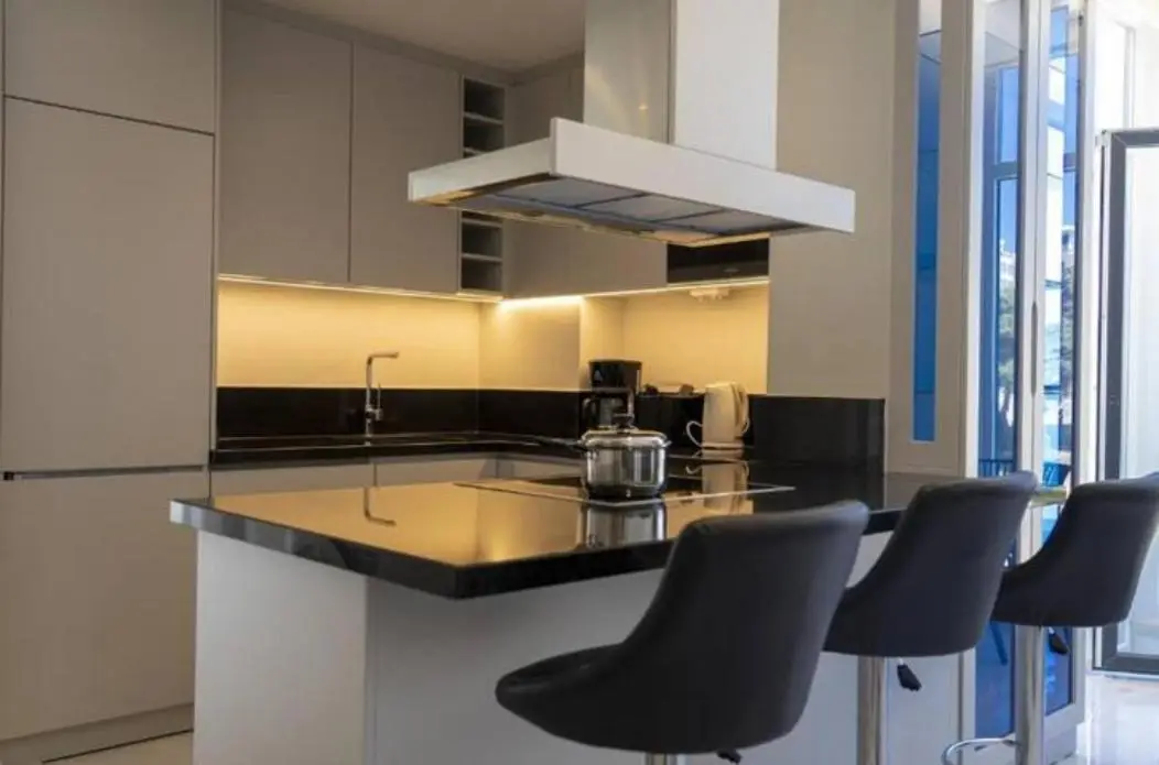 Beachfront Apartments- Horizon Residence