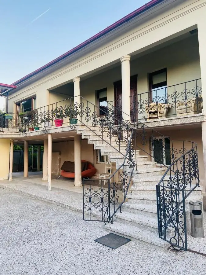 Villa Visteria with terrace