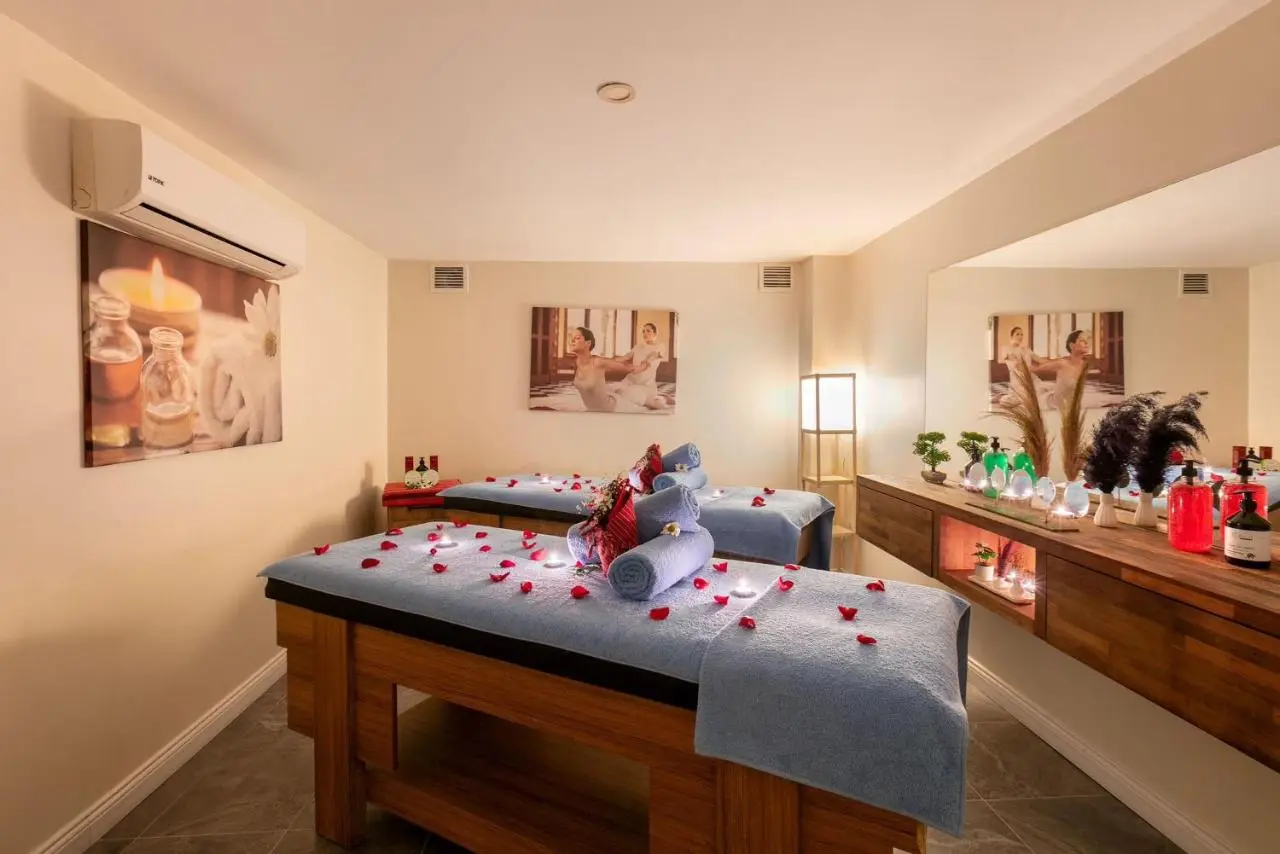 Azuu Boutique Hotel