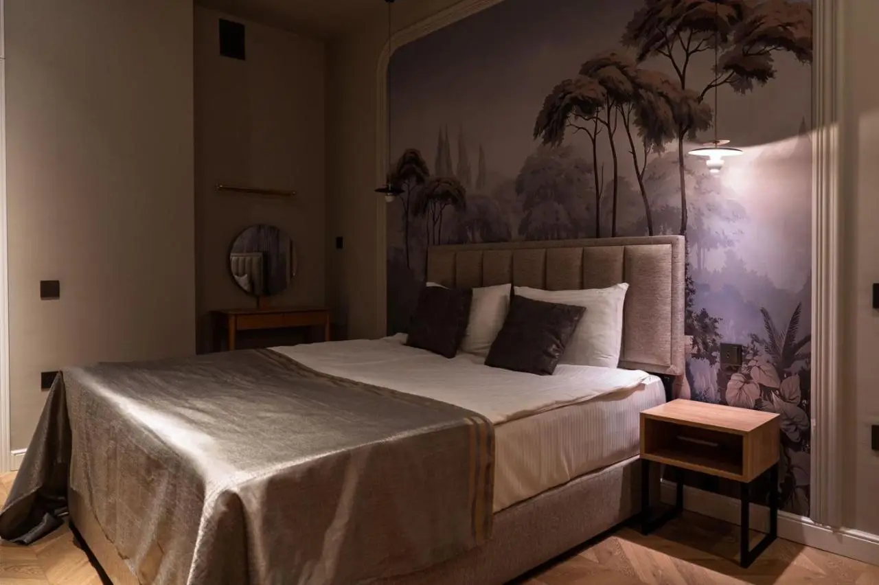 lux-deluxe city apartment