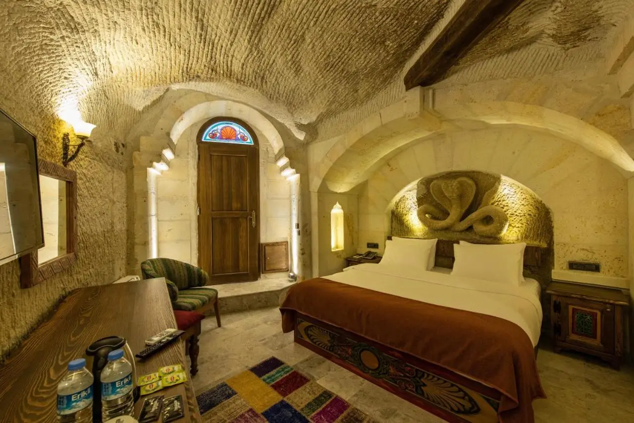 Foremanson Cave Hotel