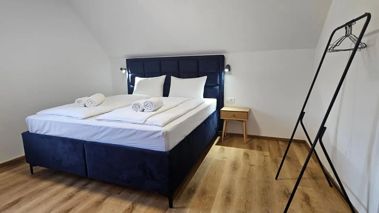 Apartments NIM