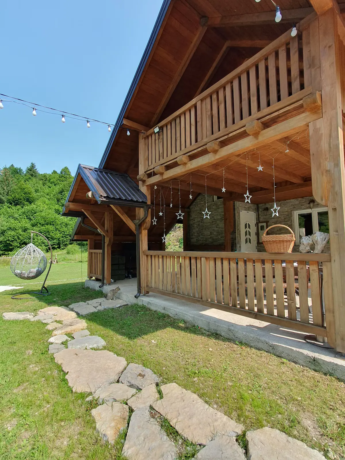 Mystery lodge
