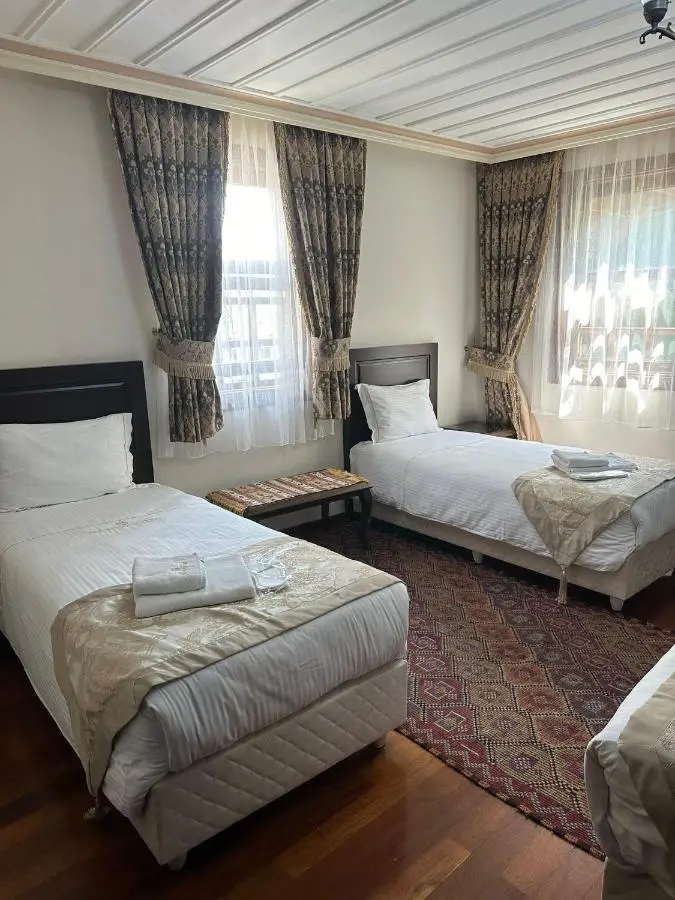 Bender Hotel - Old City