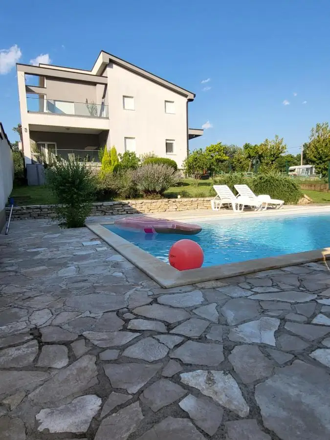 Villa Buna
