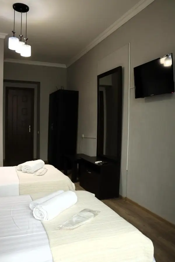 Erekle 8/10