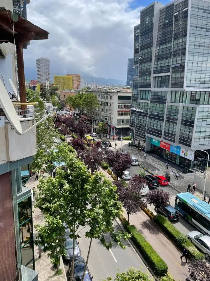 MAK Apartments