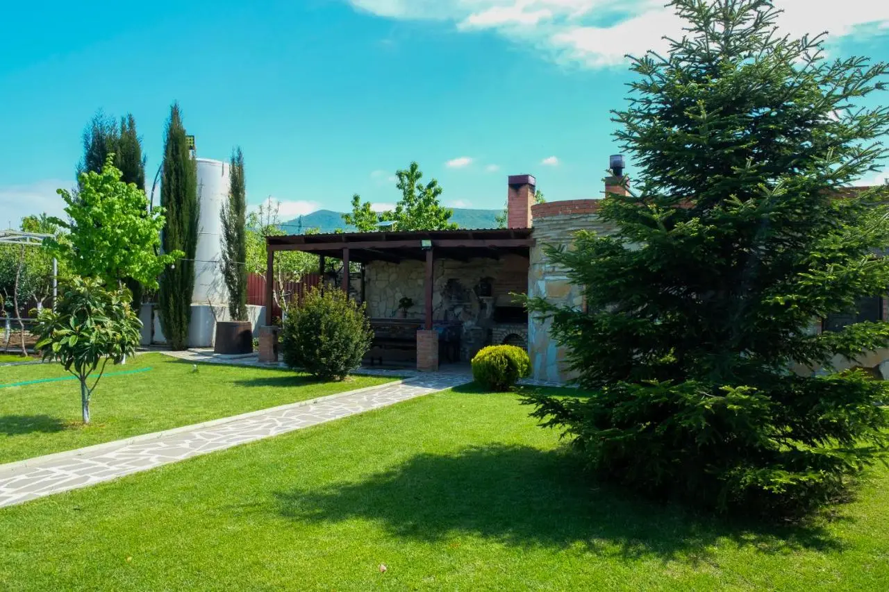 Tserovani Velada & Cottages