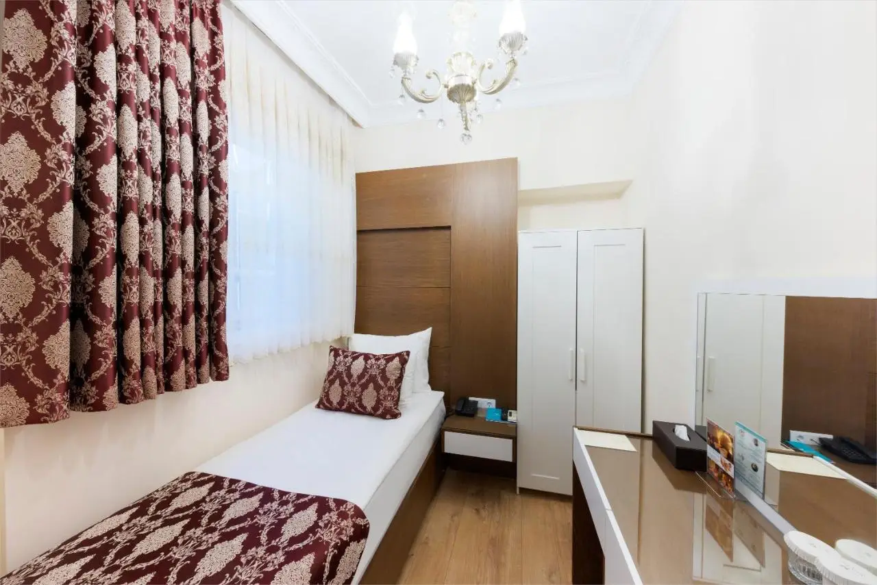 Seven Hills Boutique Hotel