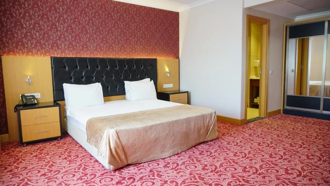 Vois Hotel Atasehir & SPA