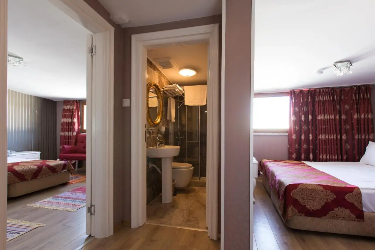 Hotel Queens Land