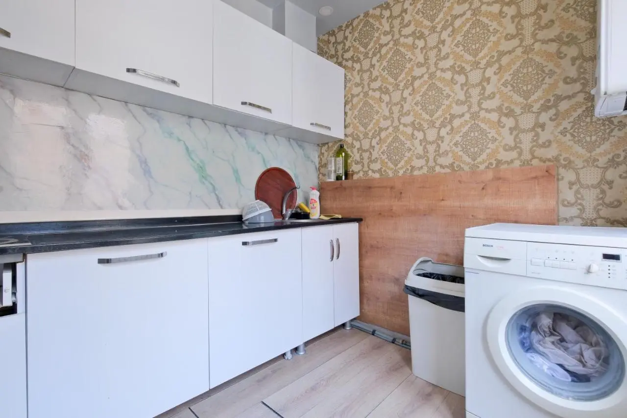 DAHB Luxury Apartments in Talimhane