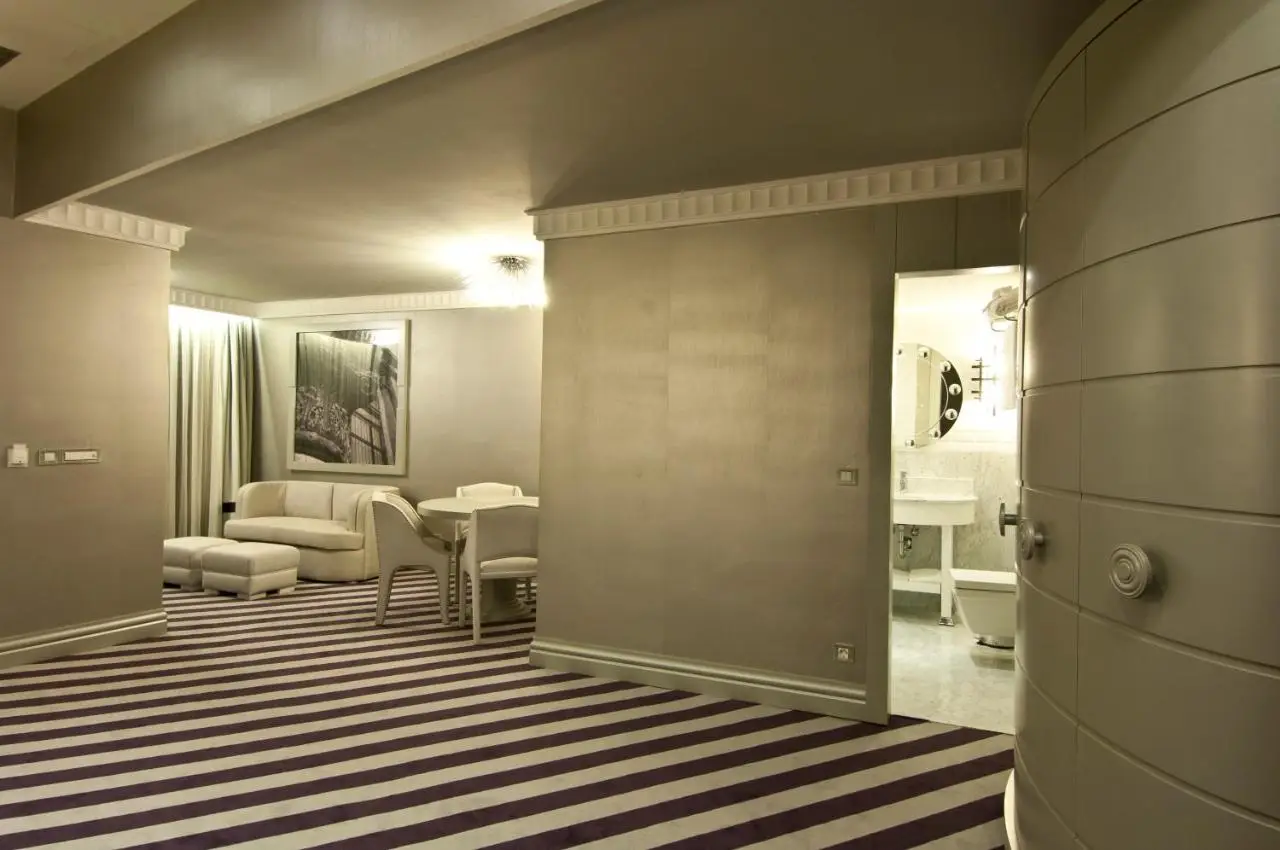 Taxim Hill Hotel