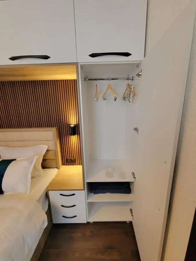 Oxygen Luxury Suite