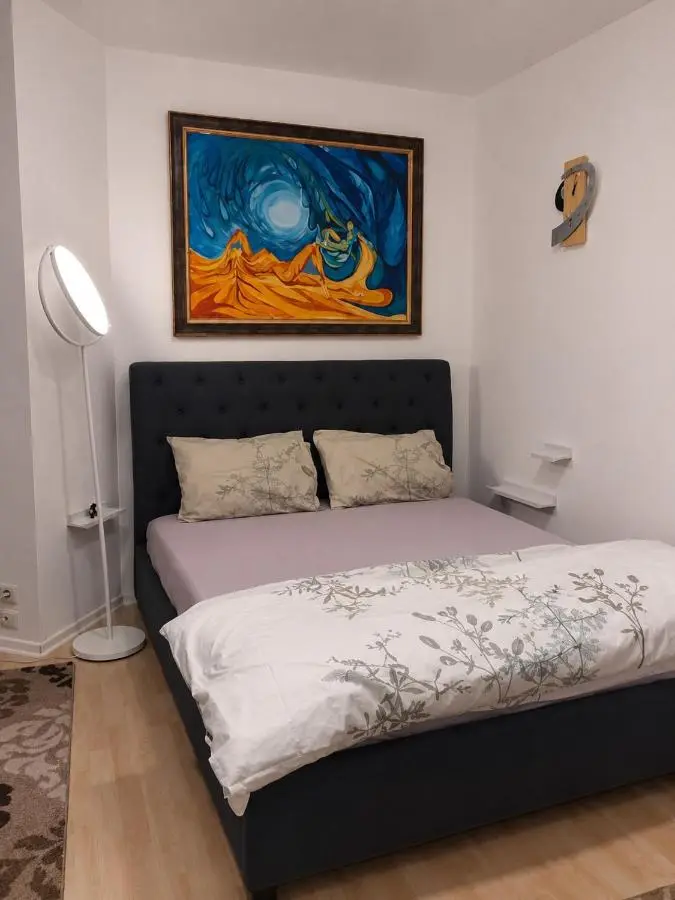 Lake View Apartment