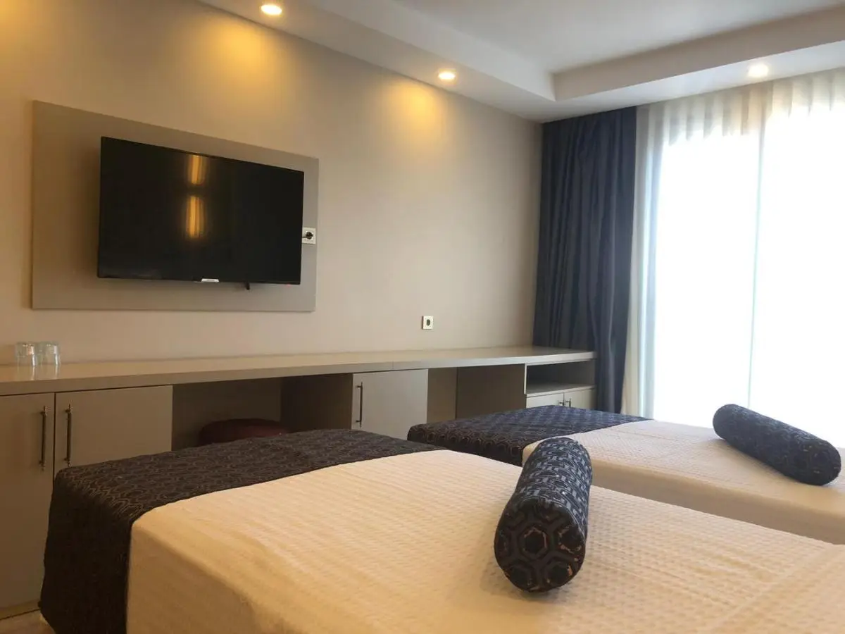 Grand İska Palace