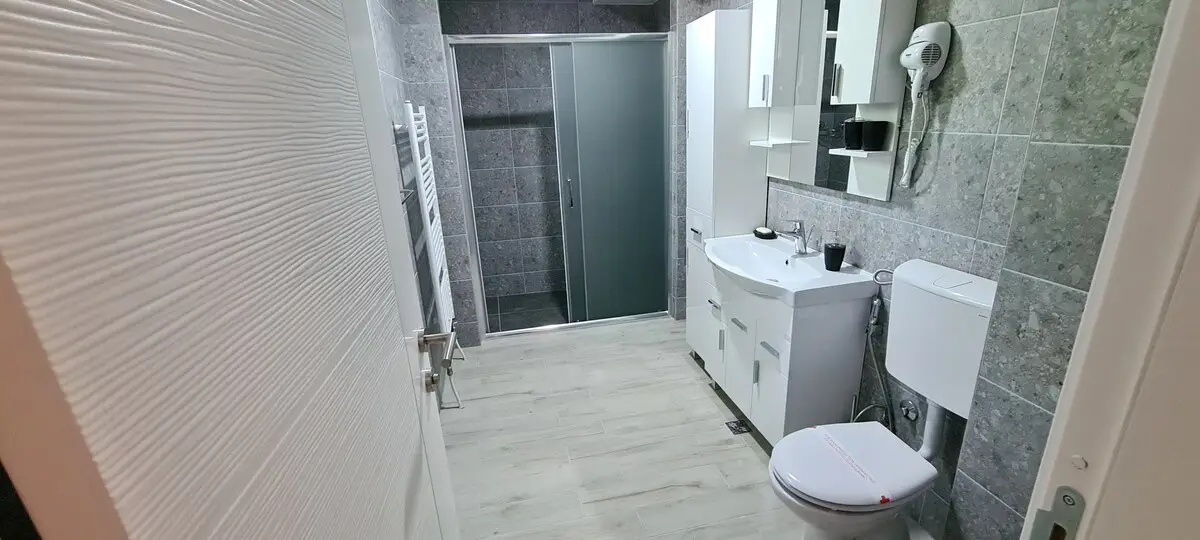 Apartment, 4BDR, shared pool