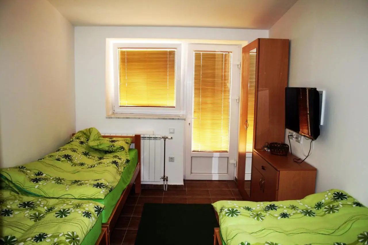 Hostel Mak