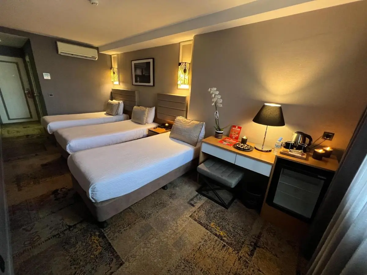 All Seasons Hotel