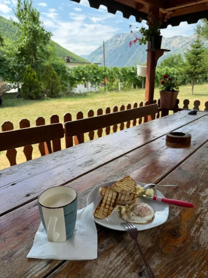 Paja Guesthouse - Camping