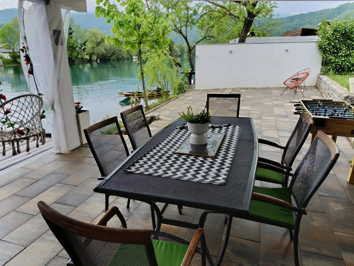 Una Luxury Home