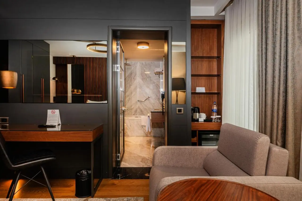Levni Plus Hotel