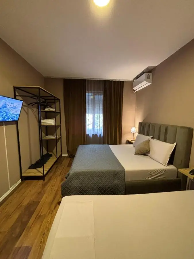 BejartApartment2